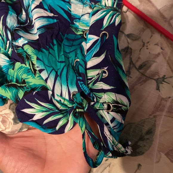 Derek Heart Tropical Tank Top & Shorts Set - Picture 8 of 10